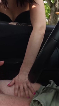 Gadis Menangkap Saya Melancap Di Dalam Kereta Dan Membantu Saya Dalam 4K. Episod 22203