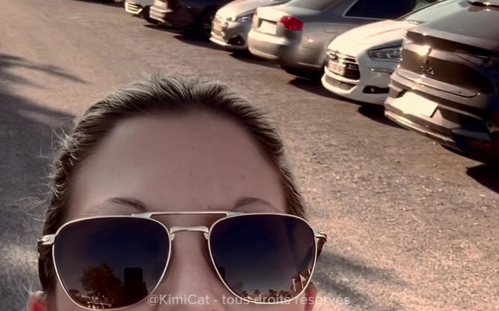 KIMICAT: Buscando una buena polla, encuentro un chico en su auto...