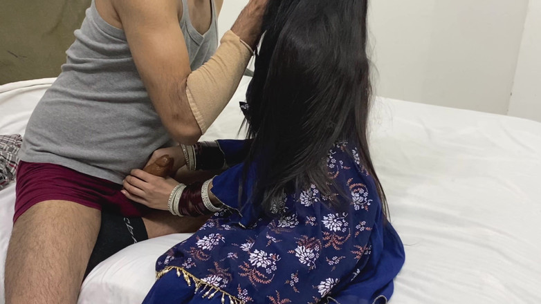 Desifilmy45: 계부의 두꺼운 검은 자지, 처녀 소녀가 흔들리고 계부에게 말했습니다, 제발 내,힌디어 HD XXX 풀 모비