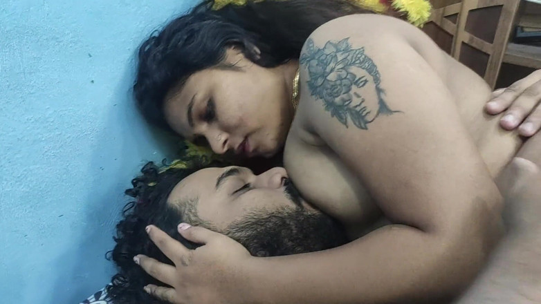 Vaigavarun45: La coppia indiana fa sesso con tette succhia moglie e...
