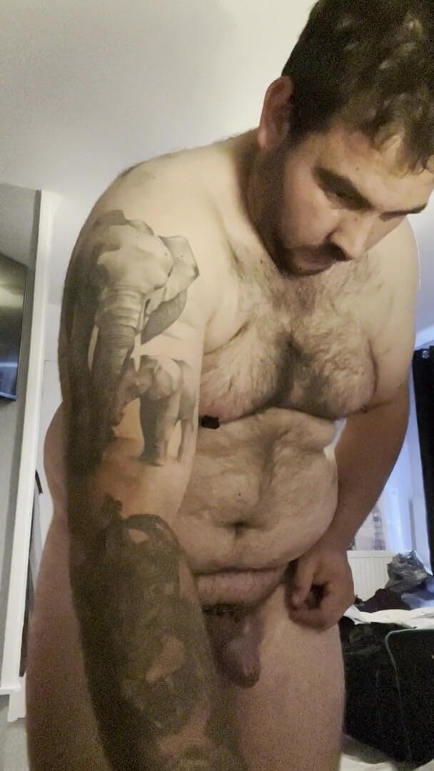 Shaun Cbt: Pau e bolas ficam roxos em cativeiro com grampos extremos...