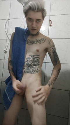 Daniel Tatuado E Safado: Téměř Cumming