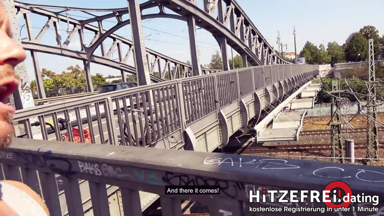 Hitzefrei: Мини-хоткор, глупым трахнул незнакомец на улице!