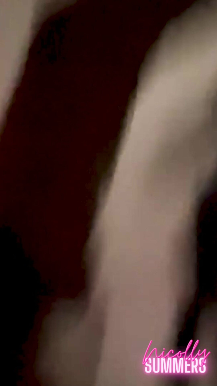 Nicolly Summers: Suruba Bi - Premium
