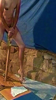 Tělesná kundička stojí na sex masturbace s tichým orgasmem