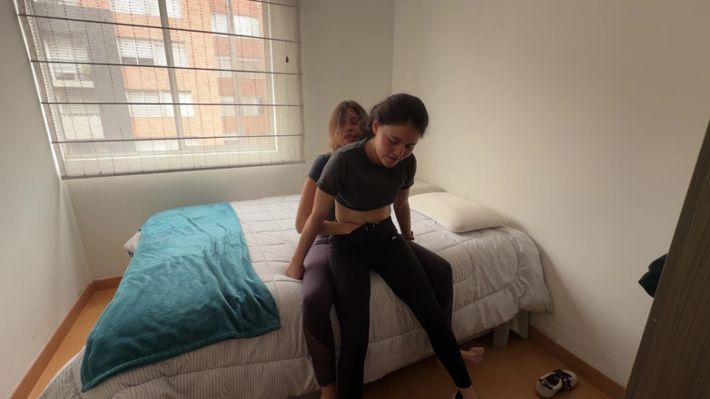 scarlettandc: 女性たちがセックスする