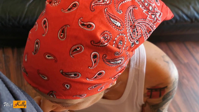 Wet Kelly: 中出しセックス - エッチなホットワイフが犯され、中出しされた