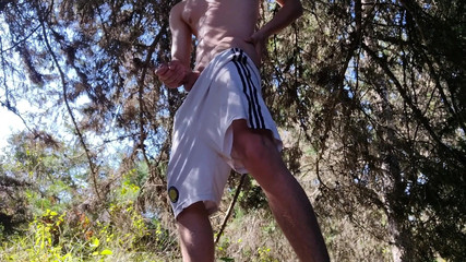 Icyhot707: Jdu ven do Gazábu na procházku a masturbuji