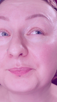 Çiğneme fetişi: giantess vibes. Küçük jöle oyuncak bebekleri için şans yok! Arya Grander