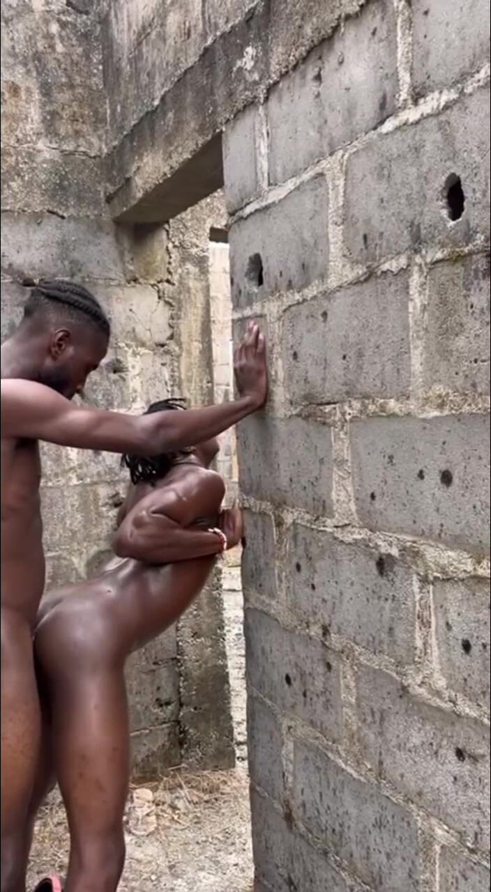 Sweetass132: Grossi Cazzi Possono Farsi Scopare Il Culo in Qualsiasi Luogo...