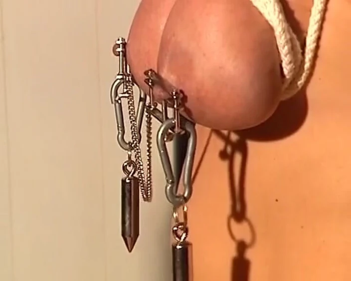 Deutsche Frauen: A Brunette German MILF Sucks Two Dicks After BDSM Threesome