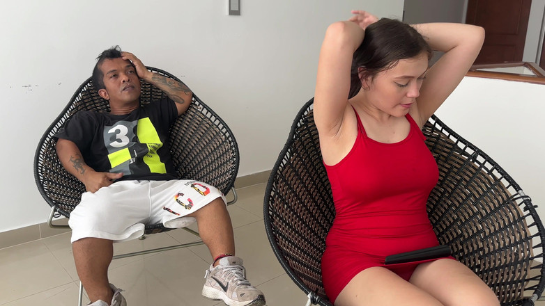 Julianaburning: Ik liet hem video's zien waarin hij mijn vriendin neukte......