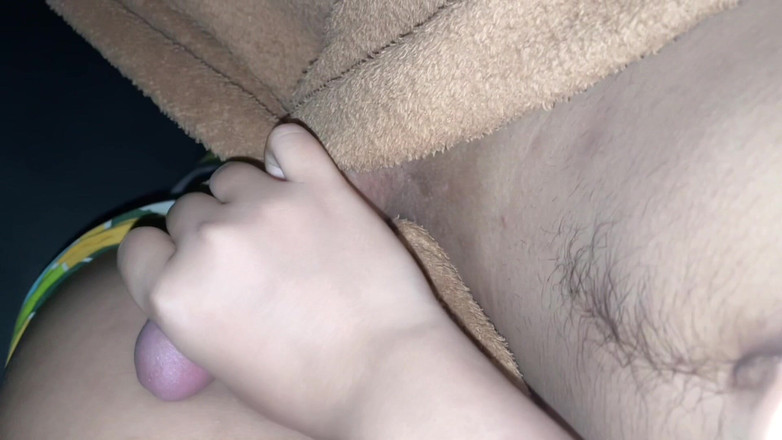 hulala1001: Büyük memeli ve temiz tıraşlı amcıklı seksi vücut yoğun amatör...