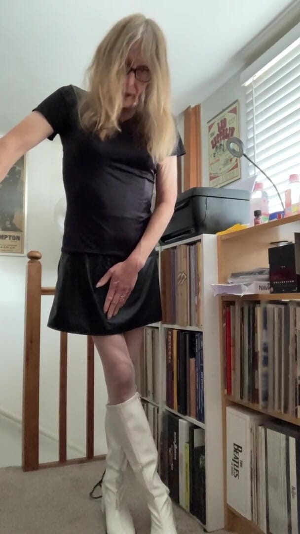 Patti Easter: Introducing naughty Patti