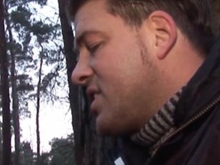 123XXX - Fucked Amateurs in Germany!: Ze wordt opgewonden om buitenshuis geneukt te worden
