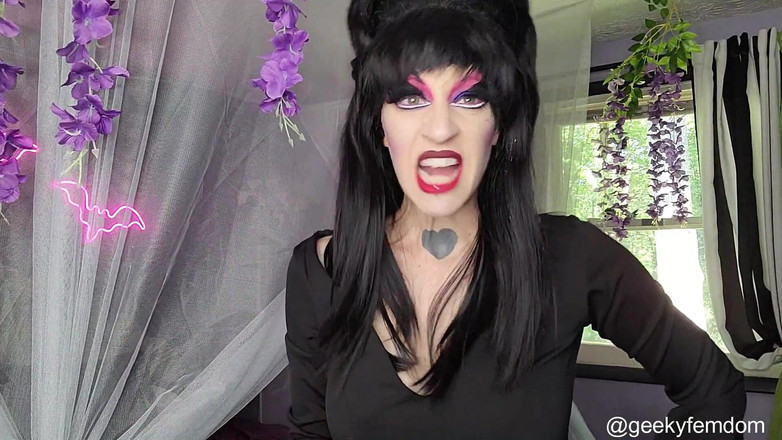 Geeky Femdom: Elvira Коллекция Разврата