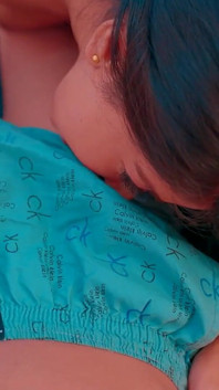 Bini pancut seksi menikmati seks tegar dengan suaminya