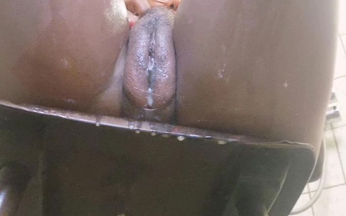 Sarah Fonteyna: El mejor chorro de milf