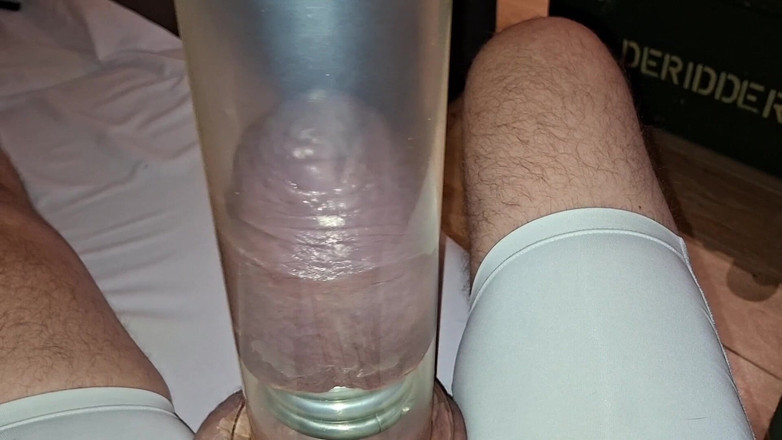 Monster_Meat_: Čerpání penisu