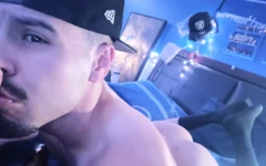 私の脂肪コックを示すソロ