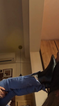 여주인의 섹시한 부츠