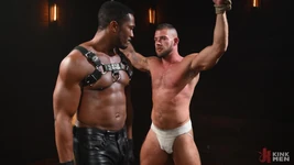 Meaty Beefcake tryp Bates připravená vzít masivního ptáka Seana Xaviera