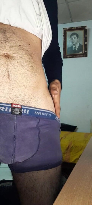 Ppdasloucuras: Agradando meu pau peludo