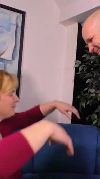 Pau duro para milf madura!!