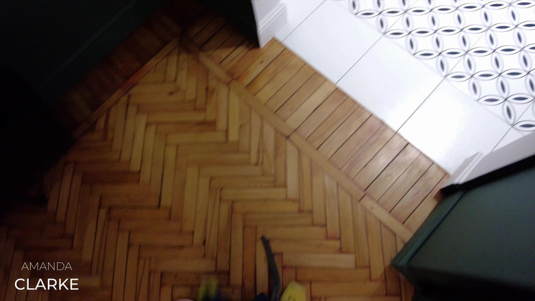 Amanda_Clarke: Sexo apaixonado em um novo apartamento