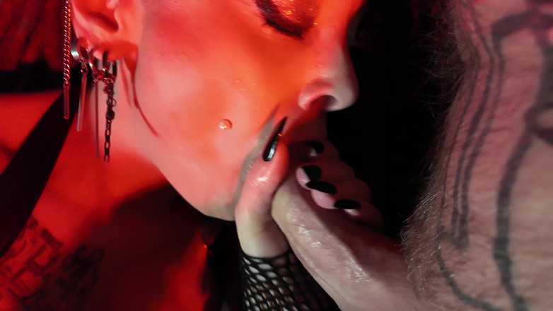 EdgesOfReality: Sání Táty Péro