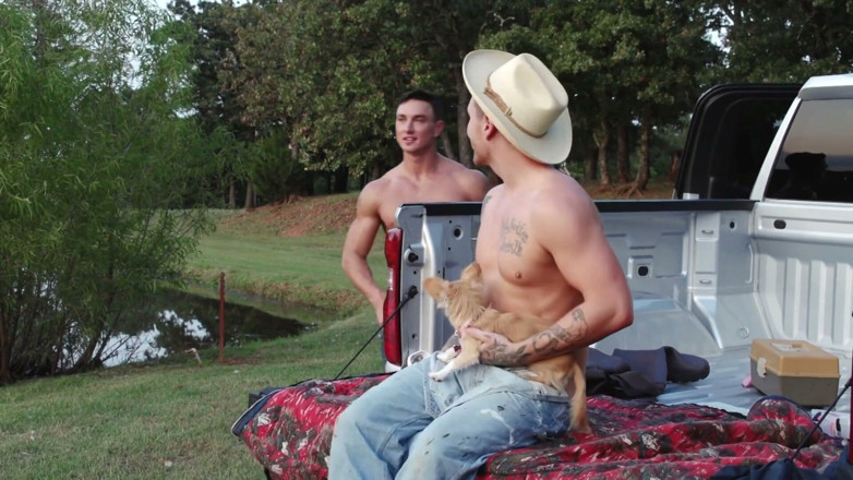 NakedSword: Le défi Gay Simple Life Gone Fishin' 2