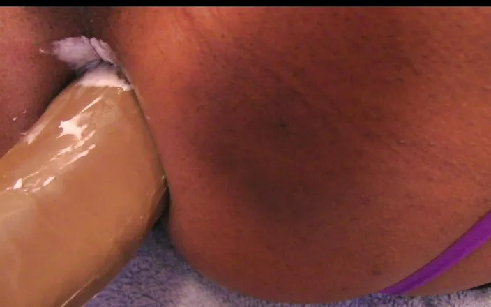 Ms300 Sarazia Exotic: Juicy Ass with Chocolate Dildo