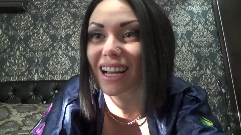 Goddess Misha Goldy: Umiliante vergine dopo aver fatto sesso
