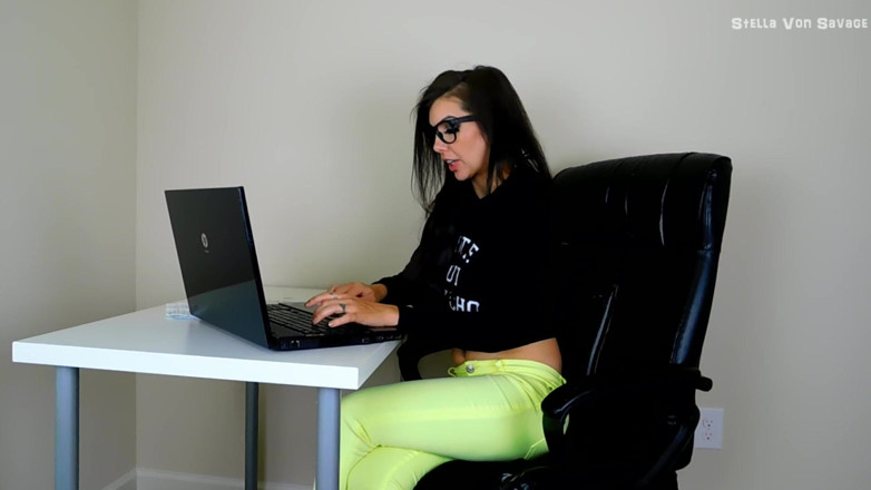 Stella Von Savage: Pixel Penis - Coworker's Sph