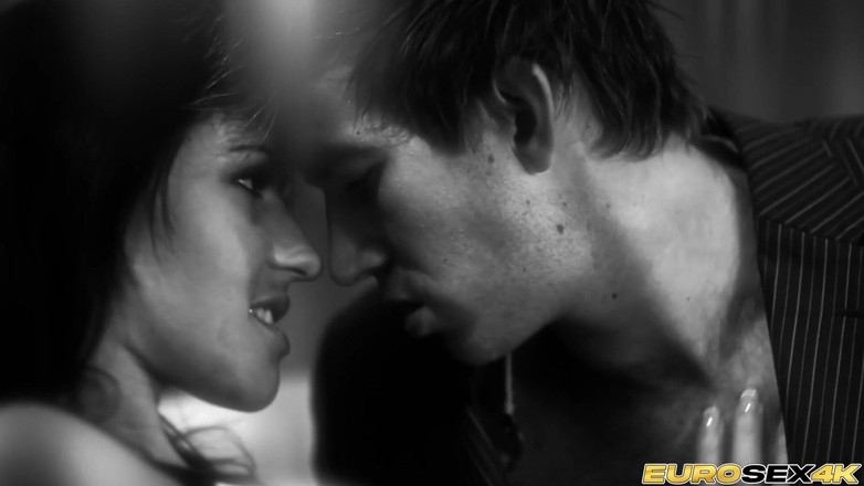 Porn Gutter: ジェス・ウェストが大きく伸ばされる