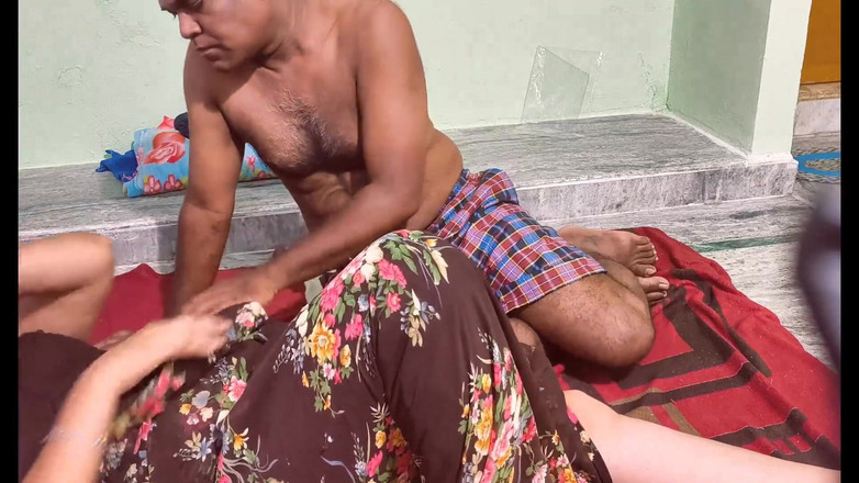 Sexy sindu: Сільська дезі покоївка має хардкорний секс