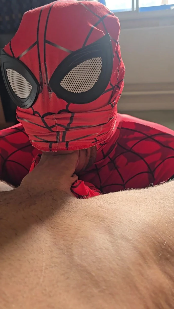 Troy White UK: Homem-aranha chupa pau grande e gordo!