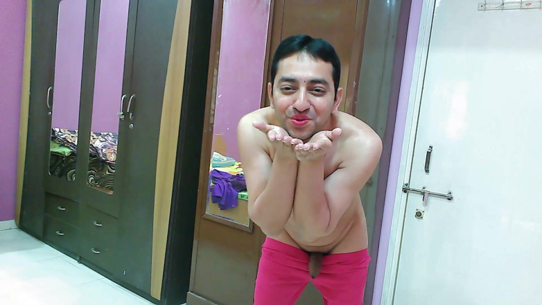 Cute & Nude Crossdresser: Sweet sissy crossdresser femboy Sweet Lollipop w seksownym topie i...