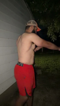Muscle Cub Cigar a Cum Venku