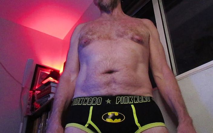 Hairyartist: Hairyartist w Treningu mojego nowego Robina