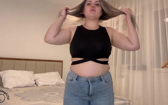 Your fantasy studio: Front View Tight Jeans Farts