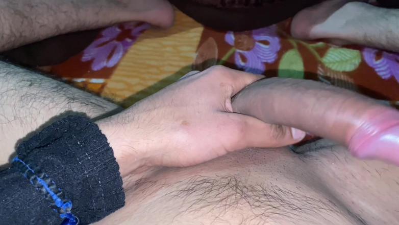 Shonai: Dziś masowałem mojego fiuta i włożyłem go do mojej cipki.