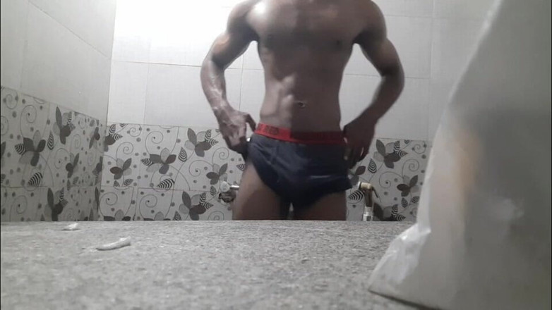 Wheyincognito: Horny Boy in the Bathroom Showering