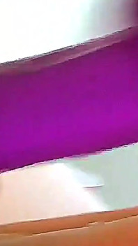 그녀의 딜도를 빨고 따먹는 Veevee 보기