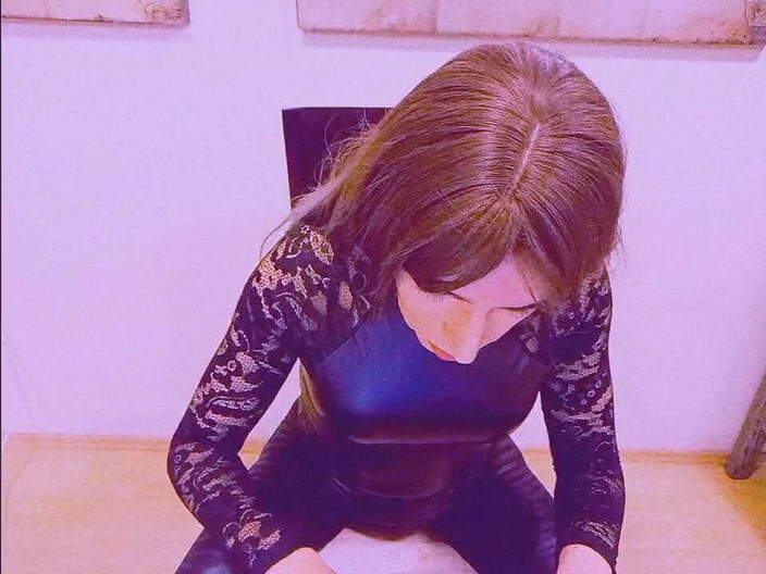 Tammy sissy slave: Sissy Crossdresser Masturbating
