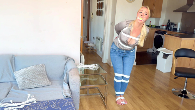 Latina Fetish: Lil Missy on Curious Step Mum, Dominant Step Stepson (4k)