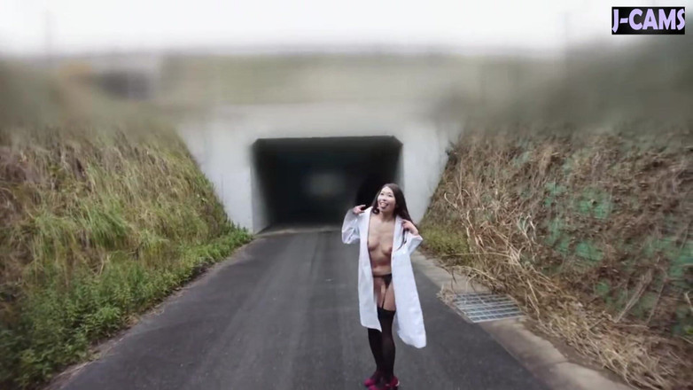 J-Cams: 혀가 긴 장난꾸러기 영양사가 장난꾸러기 미소로 천천히 당신을 끌어들이는 2화