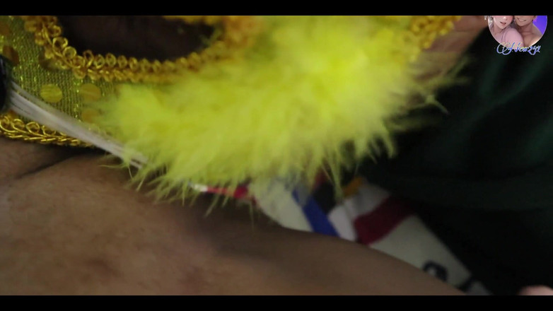 New241New: Linge până aproape se pișă, a spus ea că pizda...