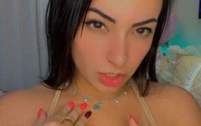 Emanuelly Raquel: Videoclip sexy ASMR