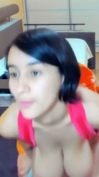 Gorąca mokra jazda dildo w Myla_angel w różowym temacie, cycki na zewnątrz!